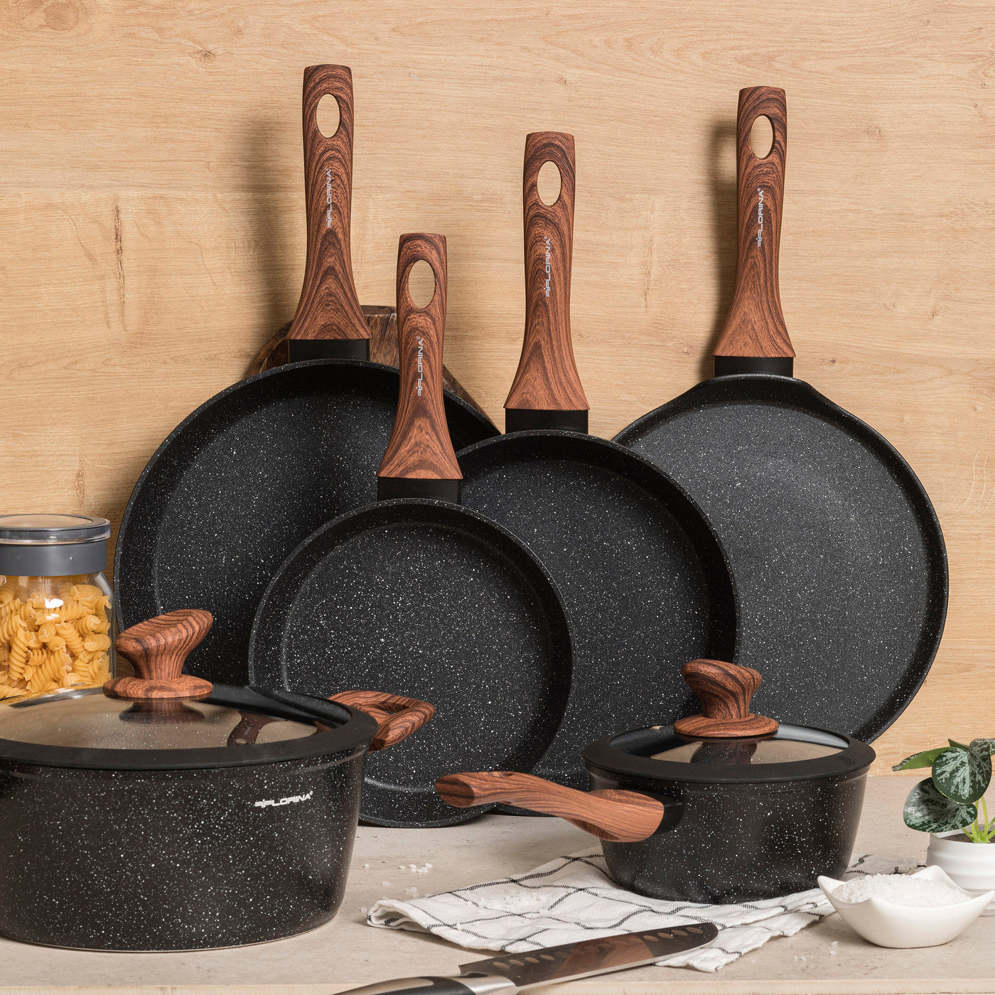 Patelnia aluminiowa Florina Master Black 24 cm