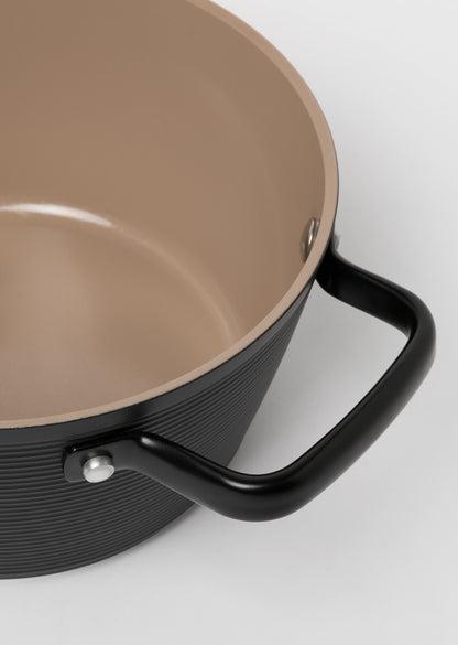 Garnek Aluminium Carina Black 20 cm 2,2 l
