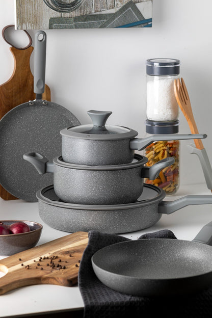 Zestaw 4 elementowy komplet garnków Pierre by Mateusz Gessler szary | aluminum | powłoka Non–Stick| wszystkie typy kuchenek |