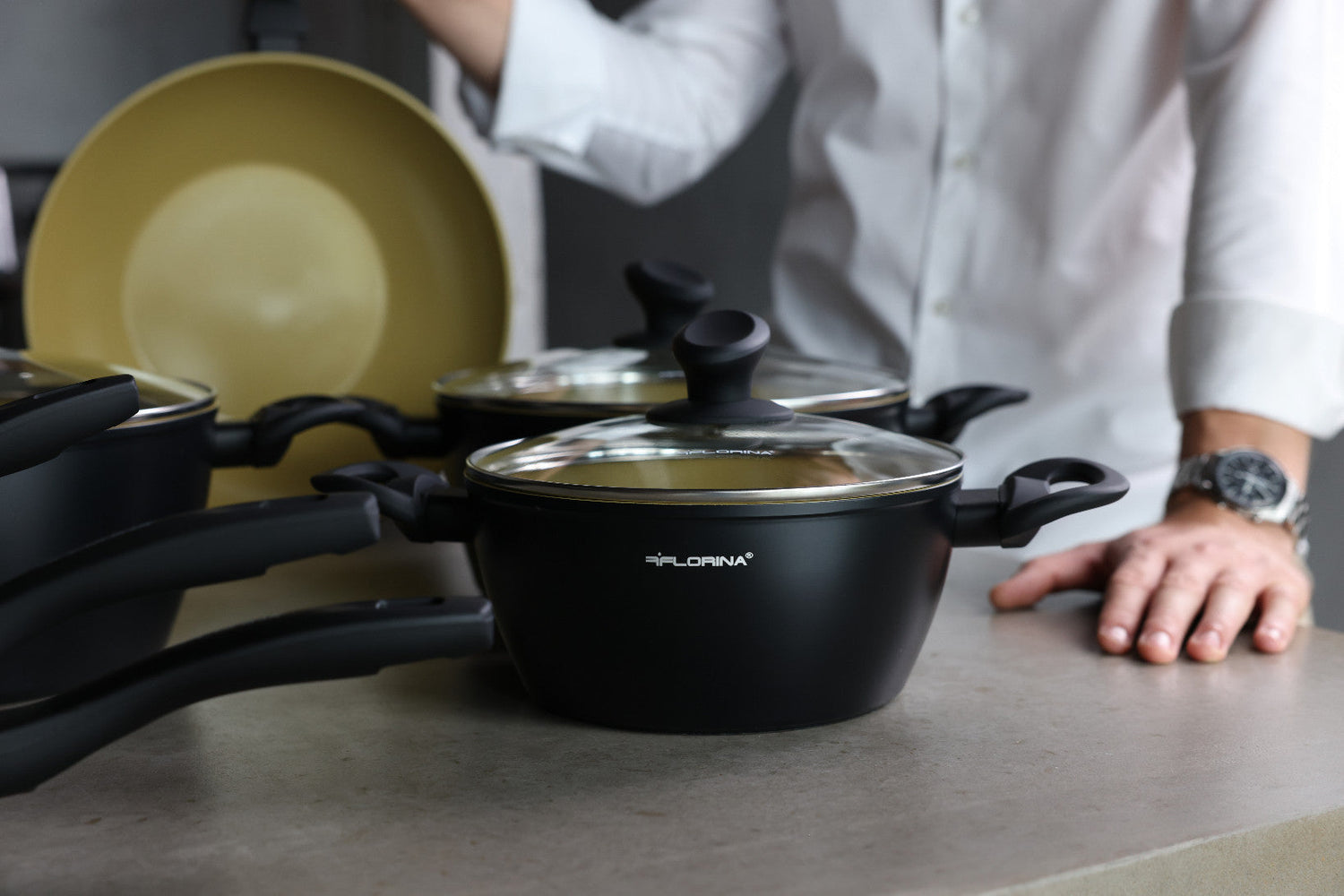 Zestaw garnków 4 elementowy komplet AmVegan 16 cm; 20 cm; 24 cm; 26 cm | 1,1 l; 2,1 l; 3,6 l; 4,8 l | aluminum | powłoka nieprzywierająca | wszystkie typy kuchenek