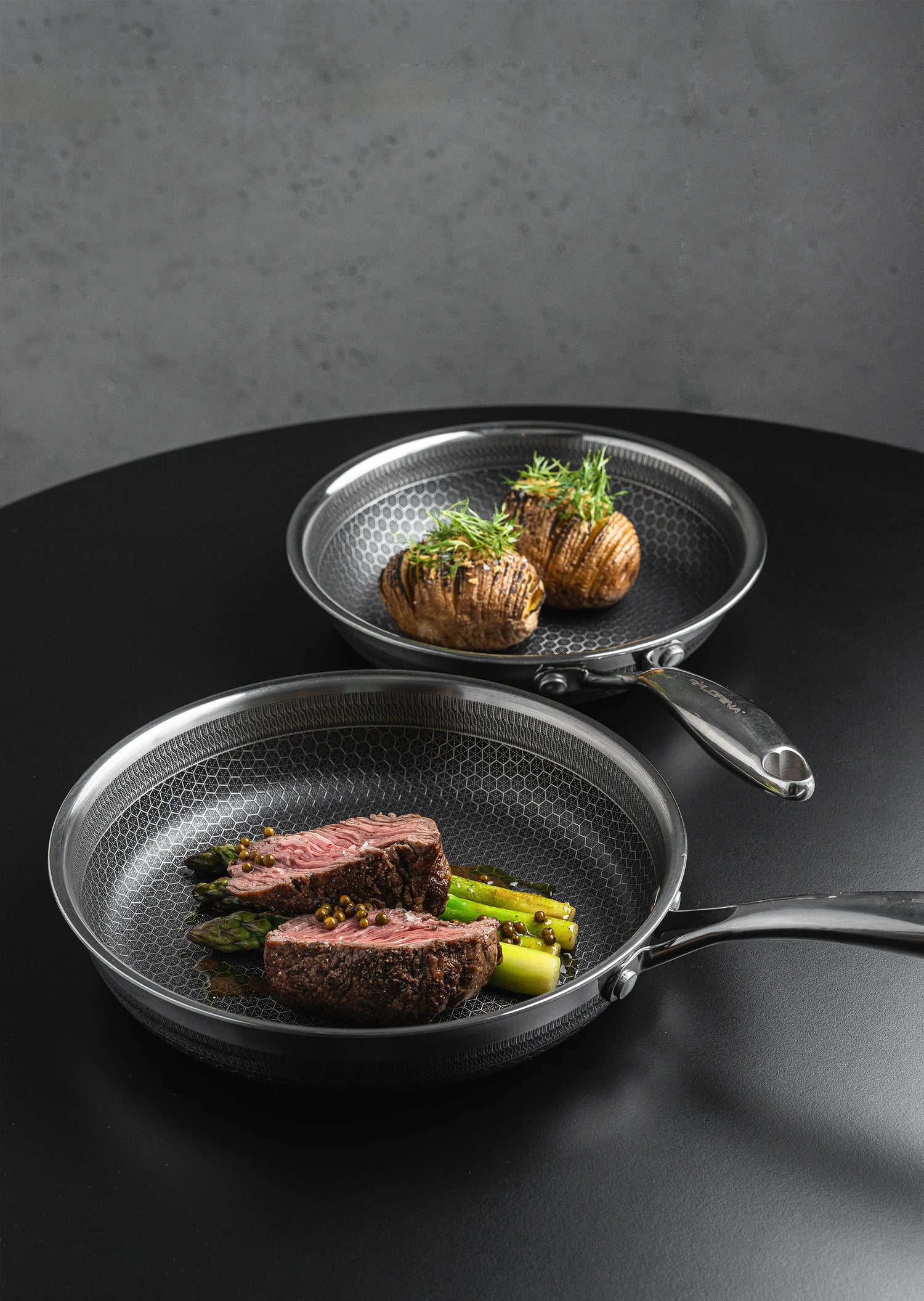 Patelnia nierdzewna Le Gourment 30 cm